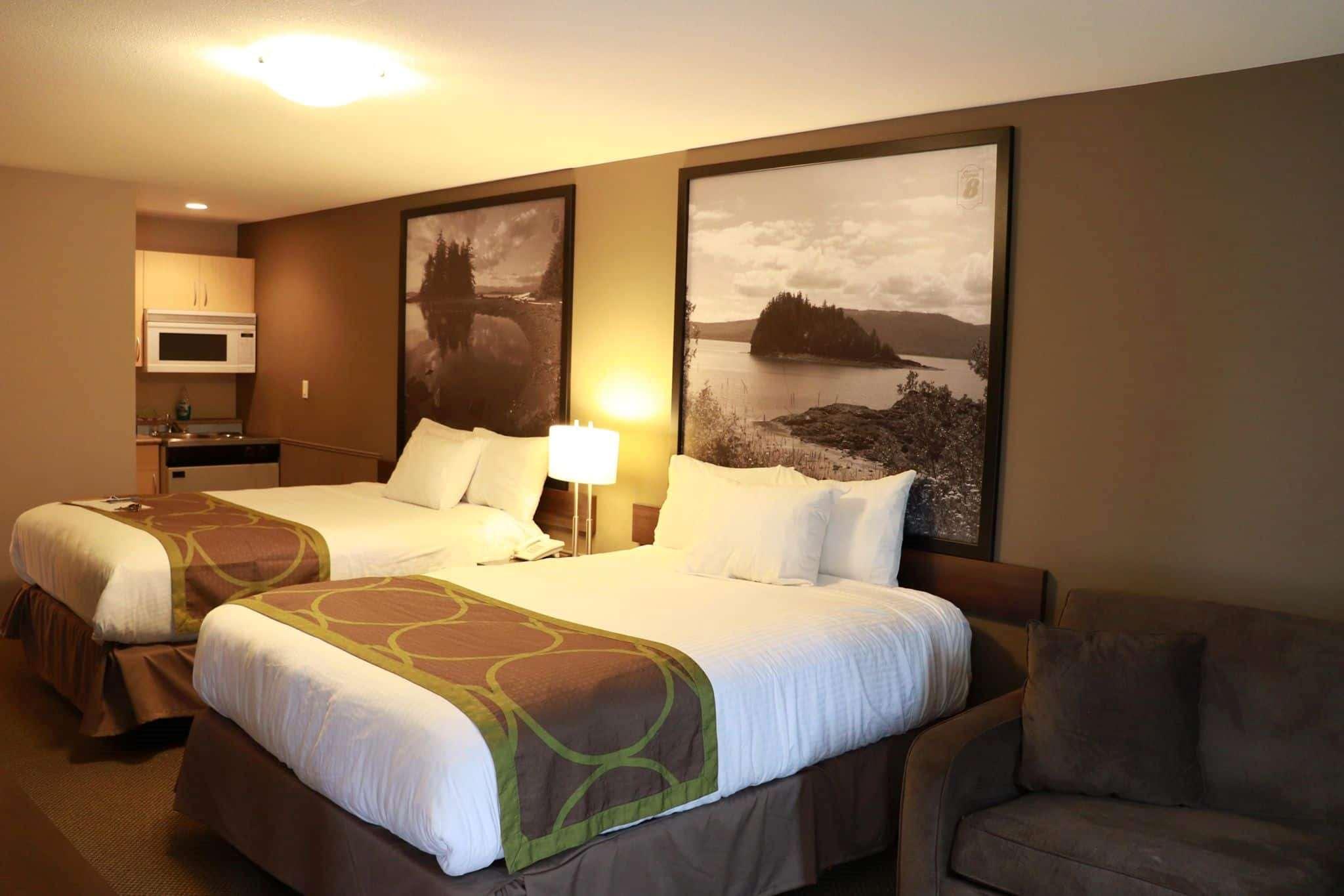 Super 8 By Wyndham Courtenay Inn Courtenay