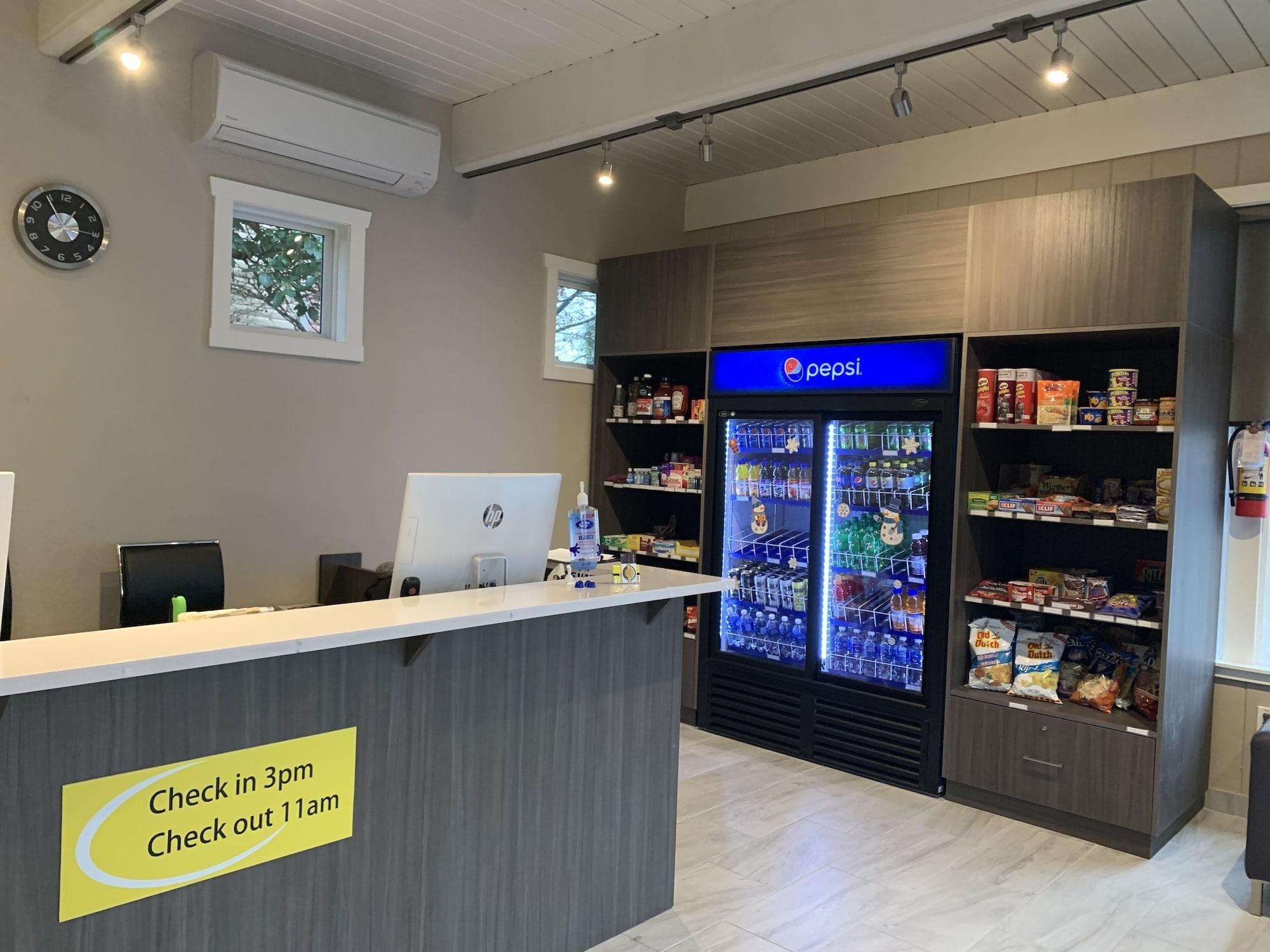 Inn Super 8 By Wyndham Courtenay 2*
