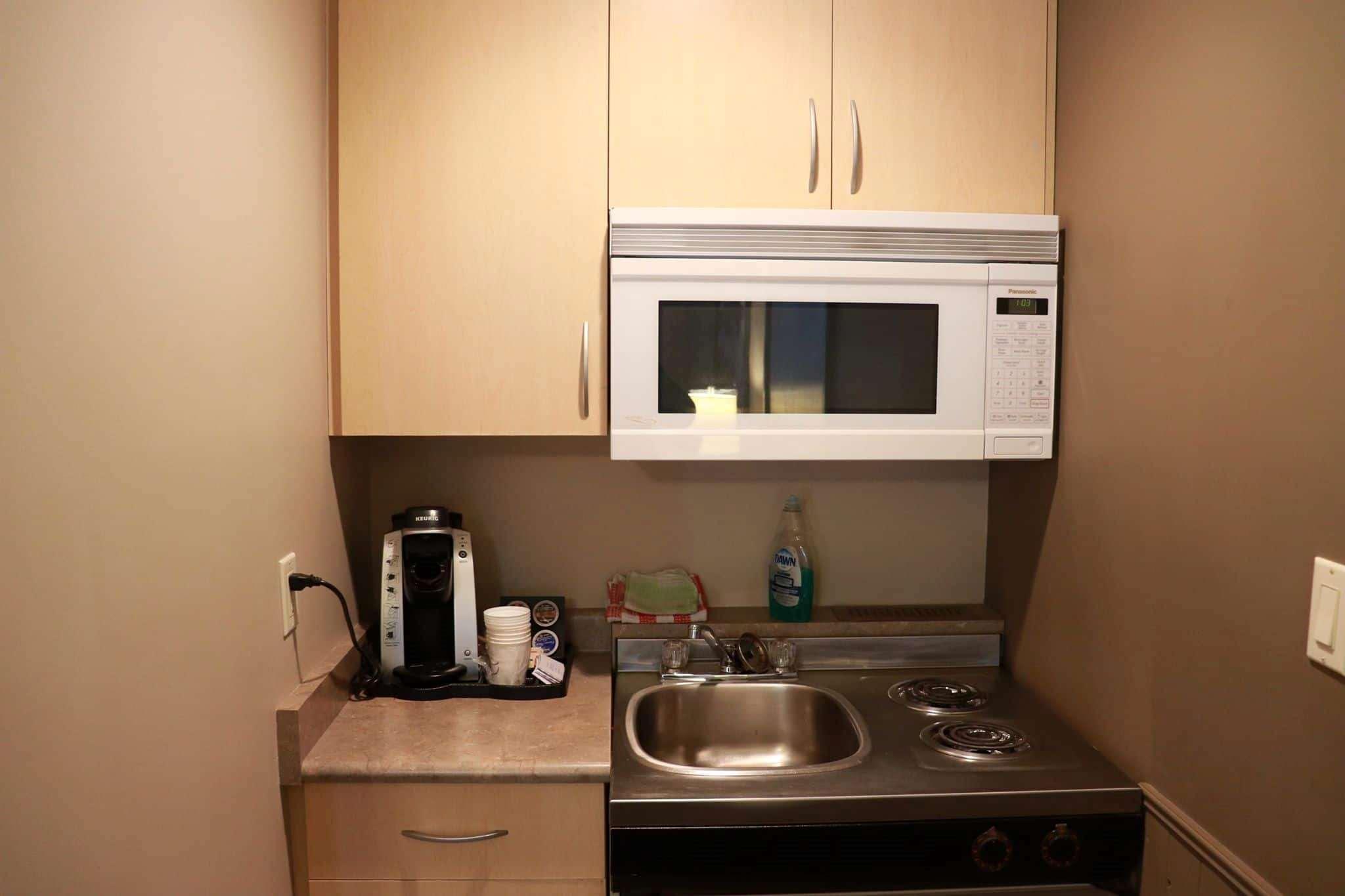 Super 8 By Wyndham Courtenay Inn Courtenay