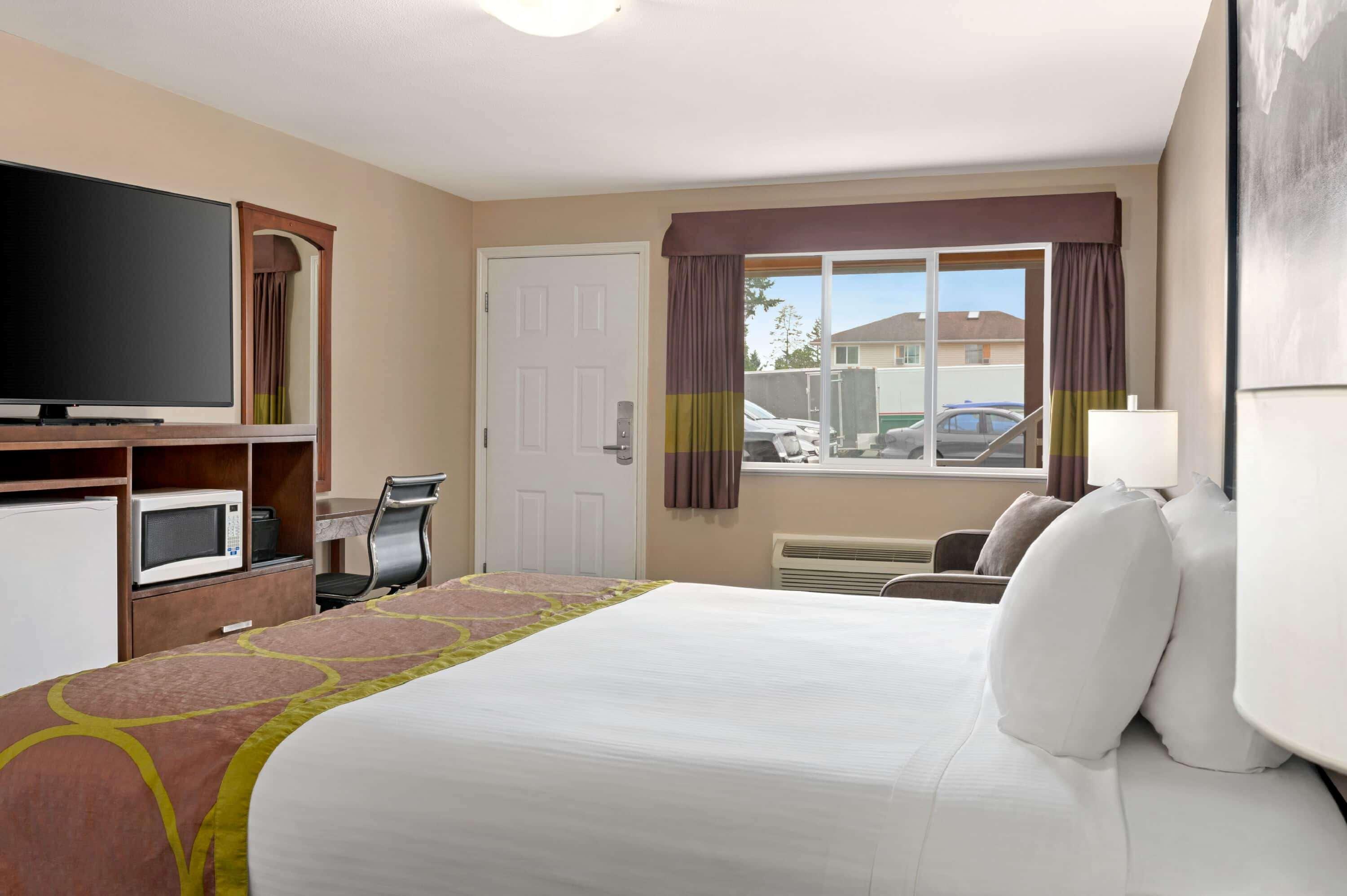 Inn Super 8 By Wyndham Courtenay 2*