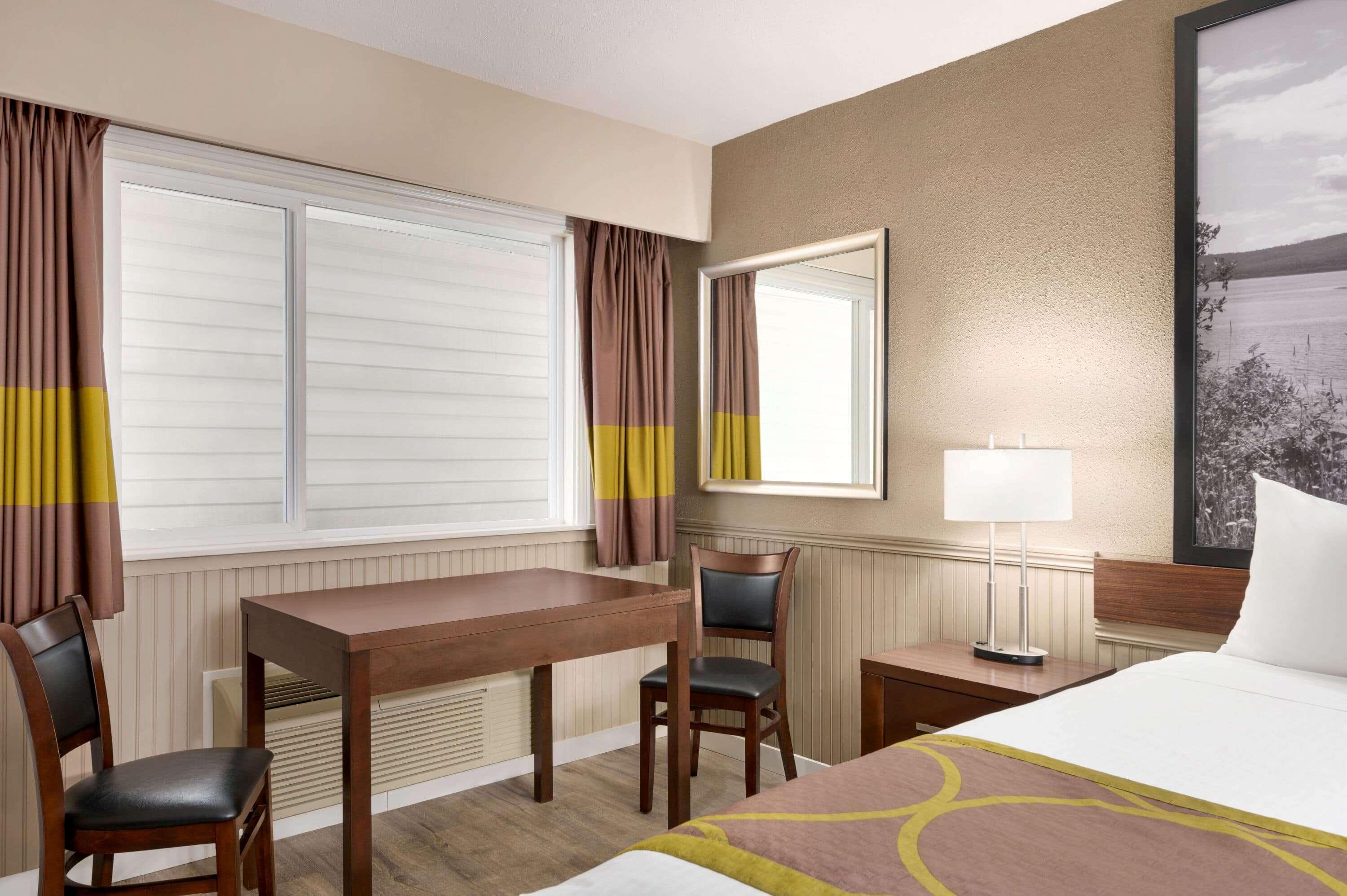 Super 8 By Wyndham Courtenay