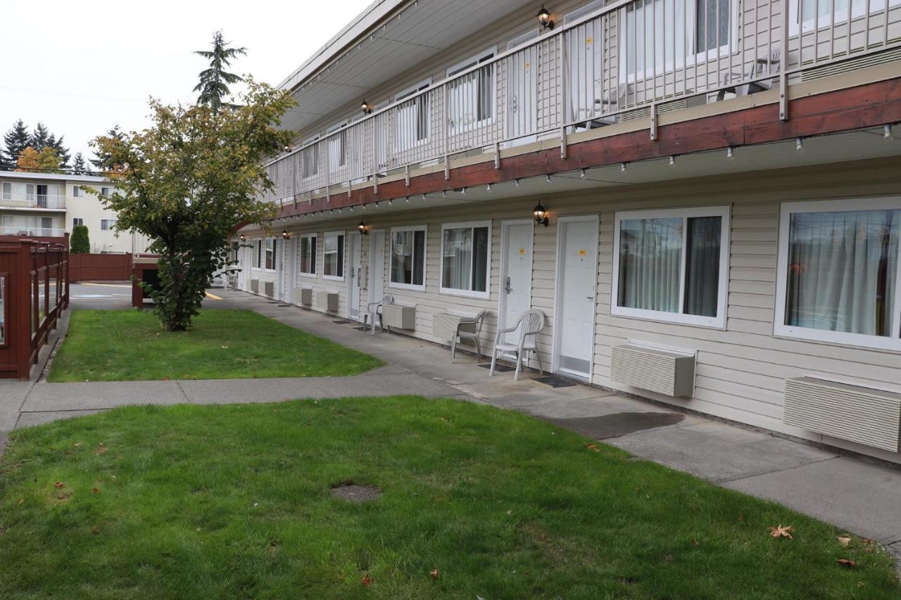Super 8 By Wyndham Courtenay Inn