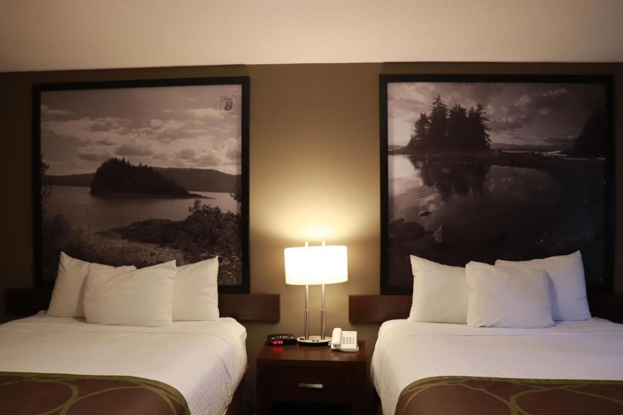 Super 8 By Wyndham Courtenay Inn 2*