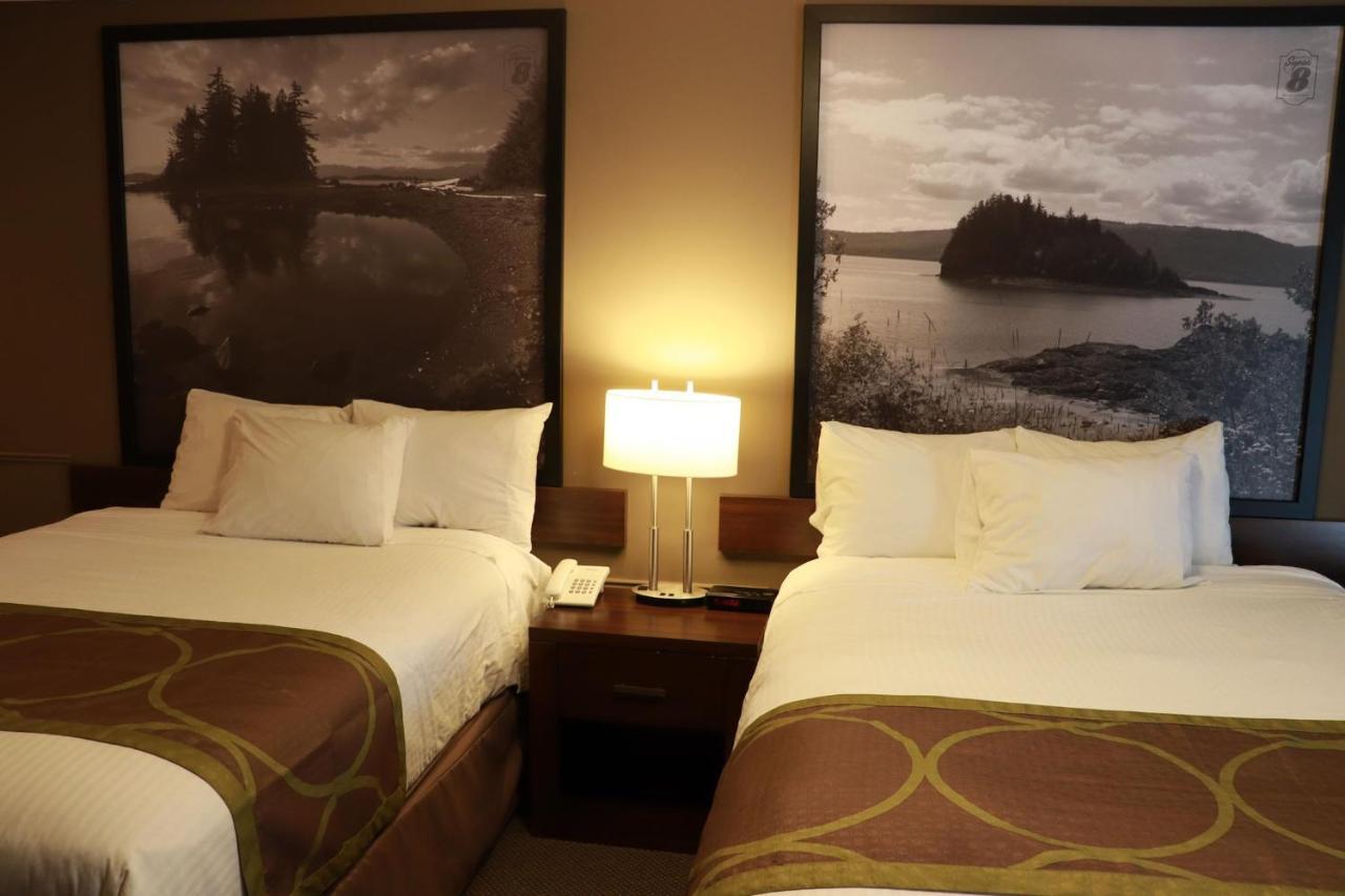 Super 8 By Wyndham Courtenay Inn